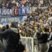 Mostraron banderas del rival: 20 hinchas con derecho de admisión