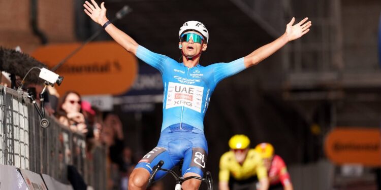 Isaac del Toro busca el podio en el Mundial de Ciclismo: sigue el MINUTO a MINUTO de la competencia del mexicano EN VIVO