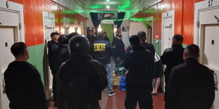 «La hago re cagar a balazos»: descubren un temible plan de dos presos para matar a una fiscal de San Isidro
