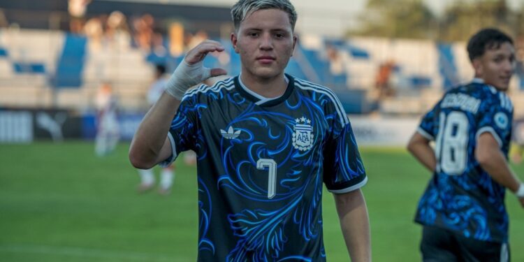 De Núñez a Londres: las tres joyas de River blindadas con cláusulas récord que fueron convocadas al Sub 17