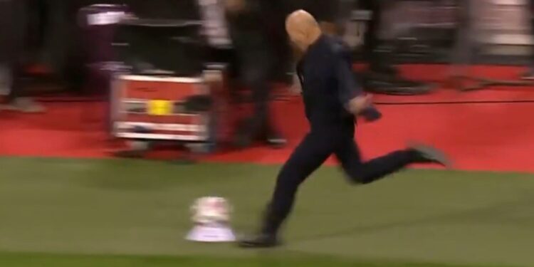 Zinedine Zidane y su alocado festejo en el gol de Francia: “Me dejé llevar por la emoción”