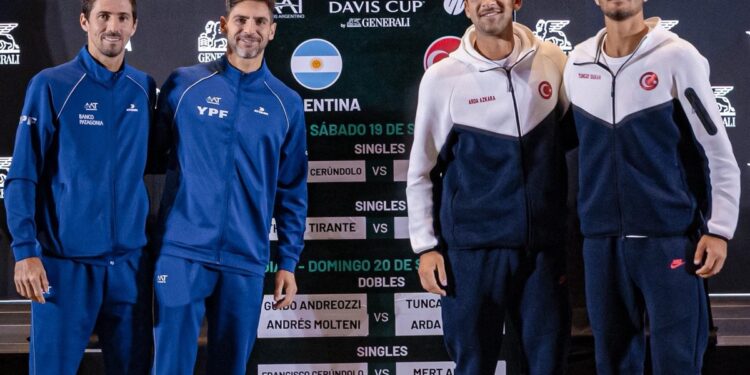 A qué hora juegan Argentina y Turquía por la Copa Davis y dónde ver EN VIVO los partidos de hoy