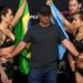 El picantísimo cara a cara entre Ailín Pérez y Dumont: la brasileña le tiró preservativos y dólares a la argentina antes de la pelea por UFC