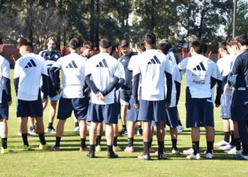 Argentina va por el oro y la revancha ante Paraguay en la final del Sudamericano Sub 19: probables formaciones