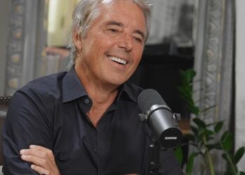 Dan Buettner, experto en longevidad: «Tener un perro es una de las mejores cosas que podés hacer para sumar años a tu vida»