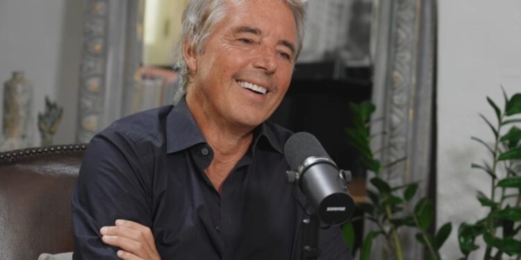Dan Buettner, experto en longevidad: «Tener un perro es una de las mejores cosas que podés hacer para sumar años a tu vida»