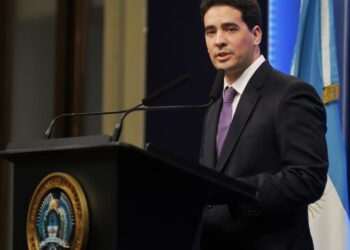 Adrián Ravier esquiva «la causa Malvinas pampeana», critica a Ziliotto y deja una advertencia para armar el frente opositor contra el peronismo