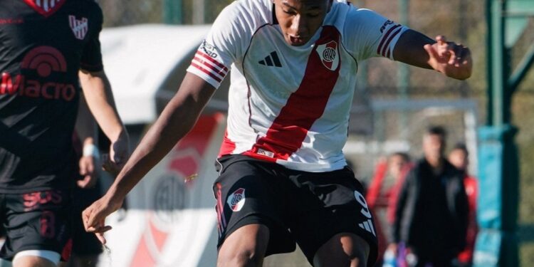 Con refuerzos de Primera y bajas, todo lo que se juega la Reserva de River en el superclásico