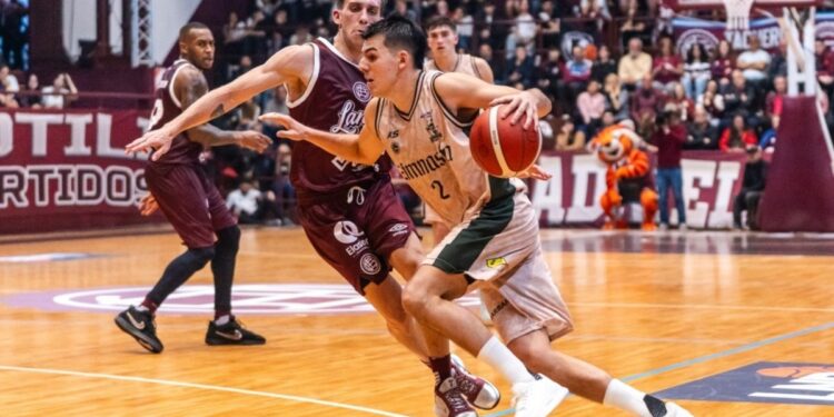 Gimnasia le ganó a Lanús en el debut de la temporada de la LNB