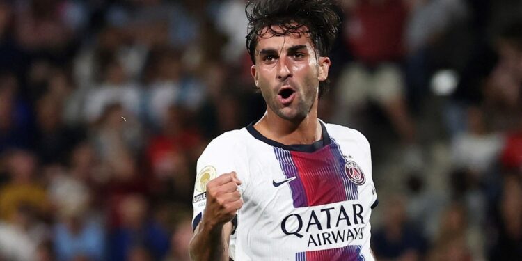 Ferran Torres, delantero del PSG, revela su comida favorita: «Si tengo que recomendar un plato, siempre digo la paella valenciana de pollo y conejo»