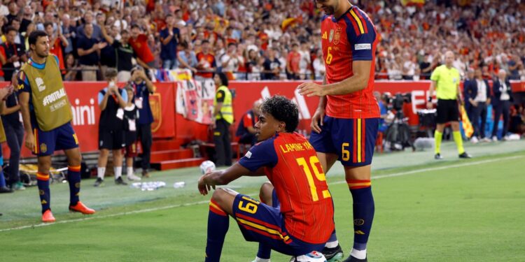 Lamine Yamal: de «otra» actuación para el Balón de Oro al fuerte elogio de su DT De la Fuente