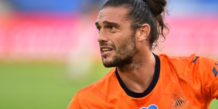 Tremendo testimonio de Andy Carroll: fue víctima de abuso sexual hace cinco años