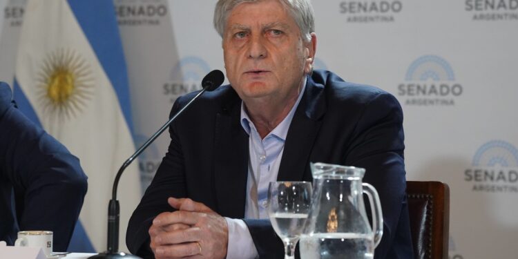 Entrevista a Sergio Ziliotto tras el decreto de Milei que le saca las regalías a La Pampa: «La causa de los ríos nos une, no hay grieta»