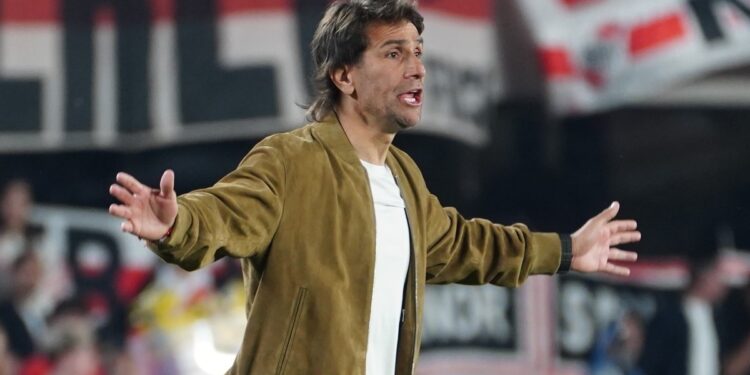 Ponzio: las «cuestiones por corregir» y «masticar» bronca en el parate