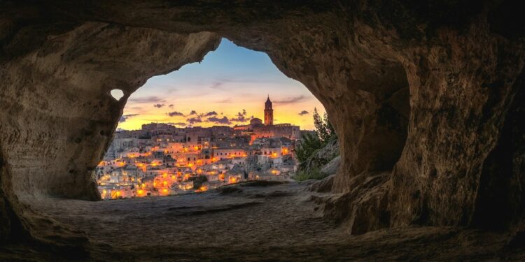 Las casas en la roca ahora son mansiones exclusivas: “Así es vivir en una cueva es un lujo”