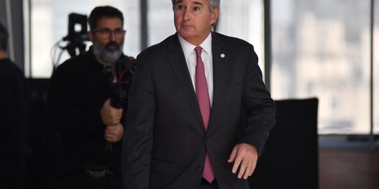 El proyecto de Ley de Defensa de la Soberanía por Malvinas de Milei despertó fuertes críticas: las razones