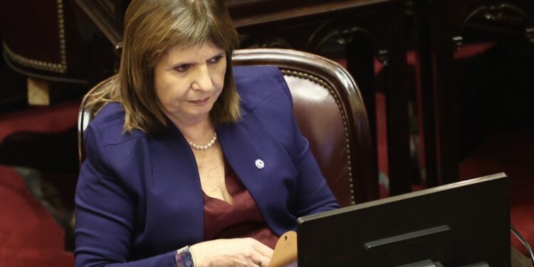 Bullrich pide una «corrección en el rumbo» y le reclama a Milei la creación de una «alternativa superadora»