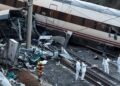 LO ÚLTIMO EN ESPAÑA: CÓMO FUE EL CHOQUE DE DOS TRENES DE MÁXIMA VELOCIDAD. AL MENOS 68 MUERTOS Y DECENAS DE HERIDOS