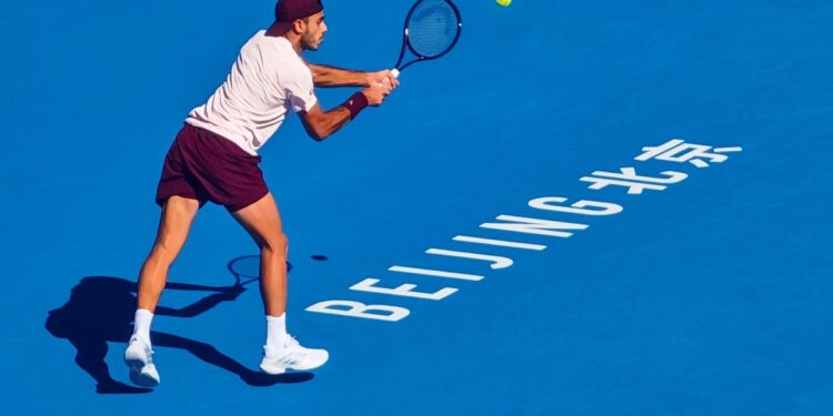 Cerúndolo venció a Mensik y avanzó a los cuartos de final del ATP 500 de Pekín