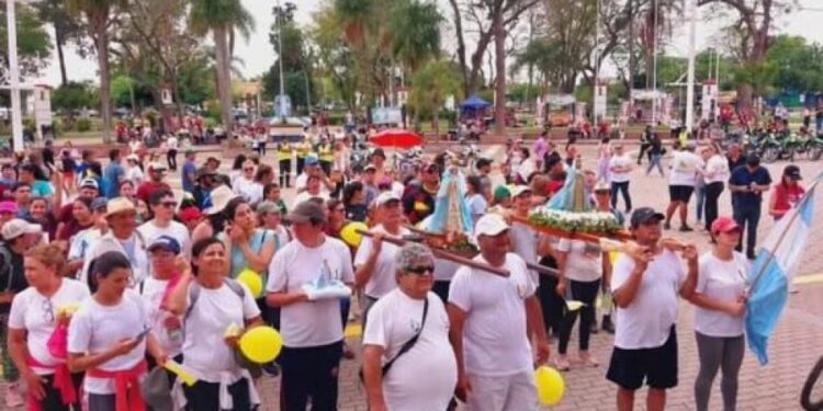 RUTA Nº 12: Fe: inició la Peregrinación de la UNNE a la Basílica de Itatí