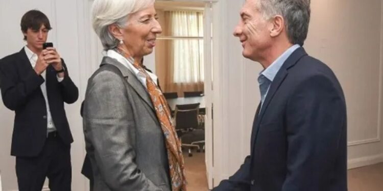 OPINIÓN : El préstamo del siglo, la memoria del gato y el archivo del fiscal