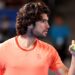 Alcaraz sufrió, ganó una dura semifinal y jugará su cuarta final del año en Tokio