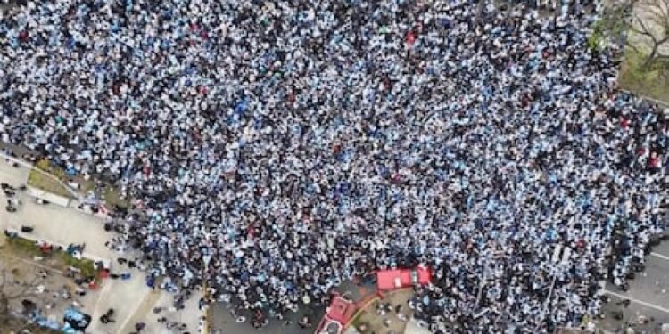 FIN DE UNA ERA: Despedida del Capitán: abrieron las puertas del Monumental y los hinchas empiezan a ubicarse en las tribunas