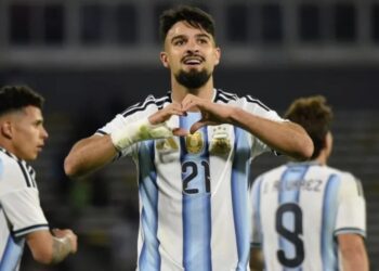 ORGULLO CORRENTINO: Así fue el primer gol del Flaco López en la selección argentina