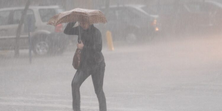 SERVICIO METEOROLÓGICO NACIONAL: Alerta por tormentas en Corrientes: cuándo y qué zonas afectará