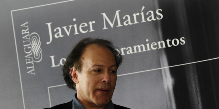 El Ministerio de Cultura adquiere el fondo del escritor Javier Marías por valor de medio millón de euros
