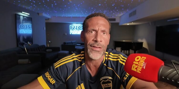 Ferdinand se puso la camiseta de Boca y habló sobre el paso de Tevez del United al City