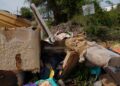CIUDAD DE CORRIENTES: No aprendemos más: arrojaron basura de todo tipo en una esquina