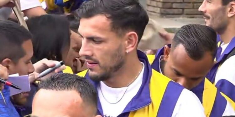 La llegada de Boca a Córdoba: la locura de los hinchas por Paredes y Flores y el cantito de Merentiel al ritmo de la gente