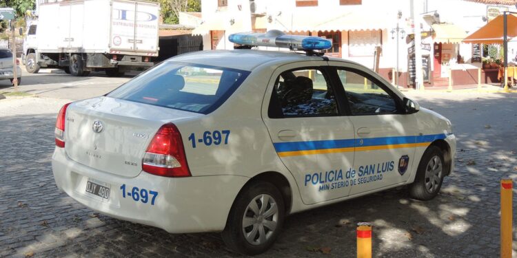 Detuvieron a tres hombres por apuñalar a un familiar en San Luis
