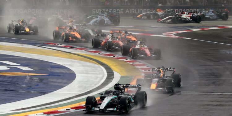 Franco Colapinto abandonó en la Sprint del Gran Premio de Singapur de Fórmula 1: Max Verstappen lidera la carrera