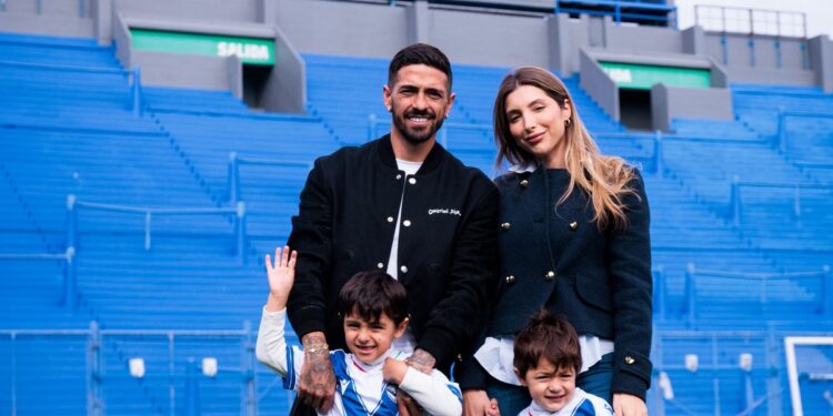 Oficial: Vélez se aseguró un año más de Lanzini
