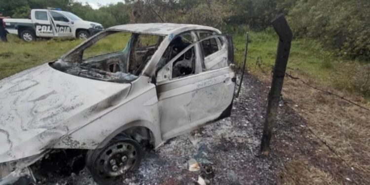 MISIONES: Encontraron un cuerpo calcinado dentro de un auto incendiado en Posadas