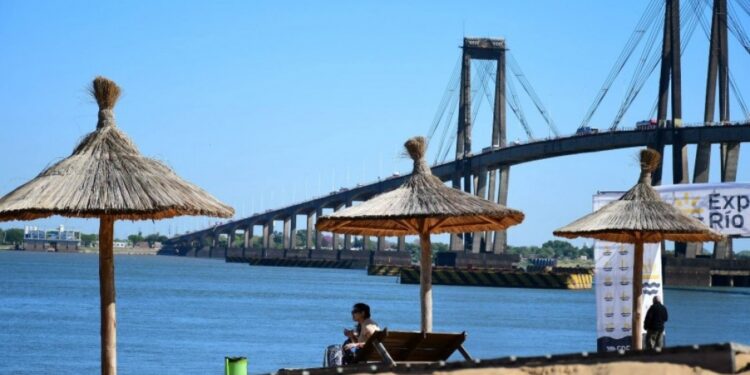 EL VERANO MÁS LARGO DEL PAÍS: Corrientes inicia la temporada de verano con actividades en playa Arazaty
