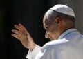 ROMA, ITALIA: El papa León fue operado con éxito para extirpar un nódulo pulmonar
