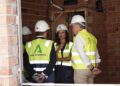 La empresa pública de vivienda del Gobierno andaluz, que ha construido 237 pisos públicos desde 2019, se gasta 18.125 euros en patrocina un concurso de caballos