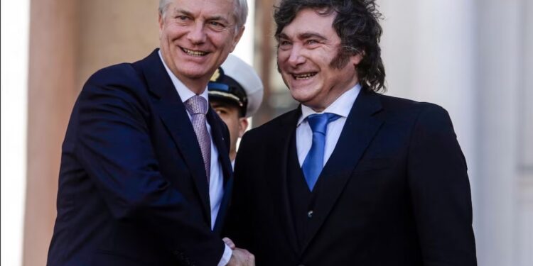 RUTA COMERCIAL: La ruta a Malvinas reaviva la tensión entre Argentina y Chile