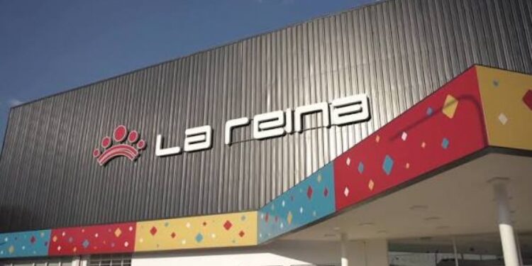 CONSOLIDA SU EXPASIÓN : LA REINA abrió su cuarta sucursal de supermercado en Corrientes