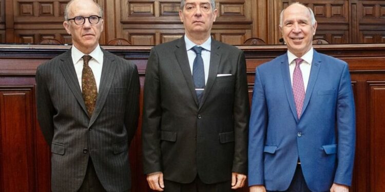 FALLO SOBRE LA LEY DE TIERRAS: Tierras: «Quizás la Corte deba cambiar su criterio tradicional»
