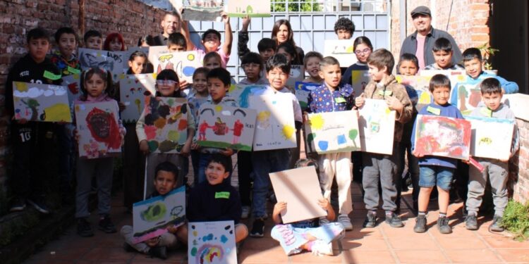 INCLUSIÓN: Ñande Arte llevó «Pinceladas que Incluyen» a niños y adolescentes