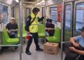 Abandonan paquete sospechoso en vagón del Metro y policías descubren que se trataba de churros