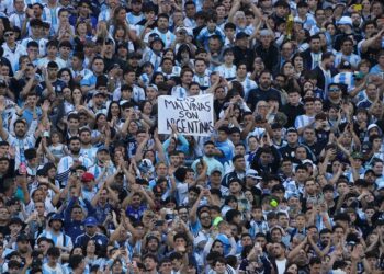 Los insultos a Chiqui Tapia en el Monumental y el rol de la barra de River