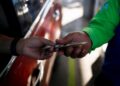 Precio de la gasolina en Jalisco hoy domingo 4 de octubre: ¿Cuánto cuesta el litro de Magna y Premium?