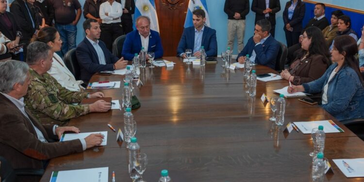 RED PROVINCIAL DE VOLUNTARIADO: Corrientes: gobierno e instituciones coordinan acciones por El Niño