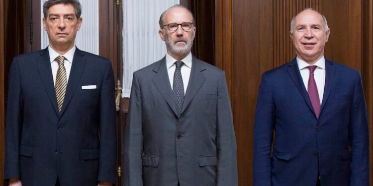 REPUSO LOS LÍMITES SOBRE LA VENTA: La Corte suspendió el artículo que derogaba la Ley de Tierras