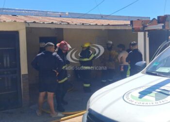 VIERNES EN LA CAPITAL: Susto en un barrio de Corrientes por incendio de una vivienda